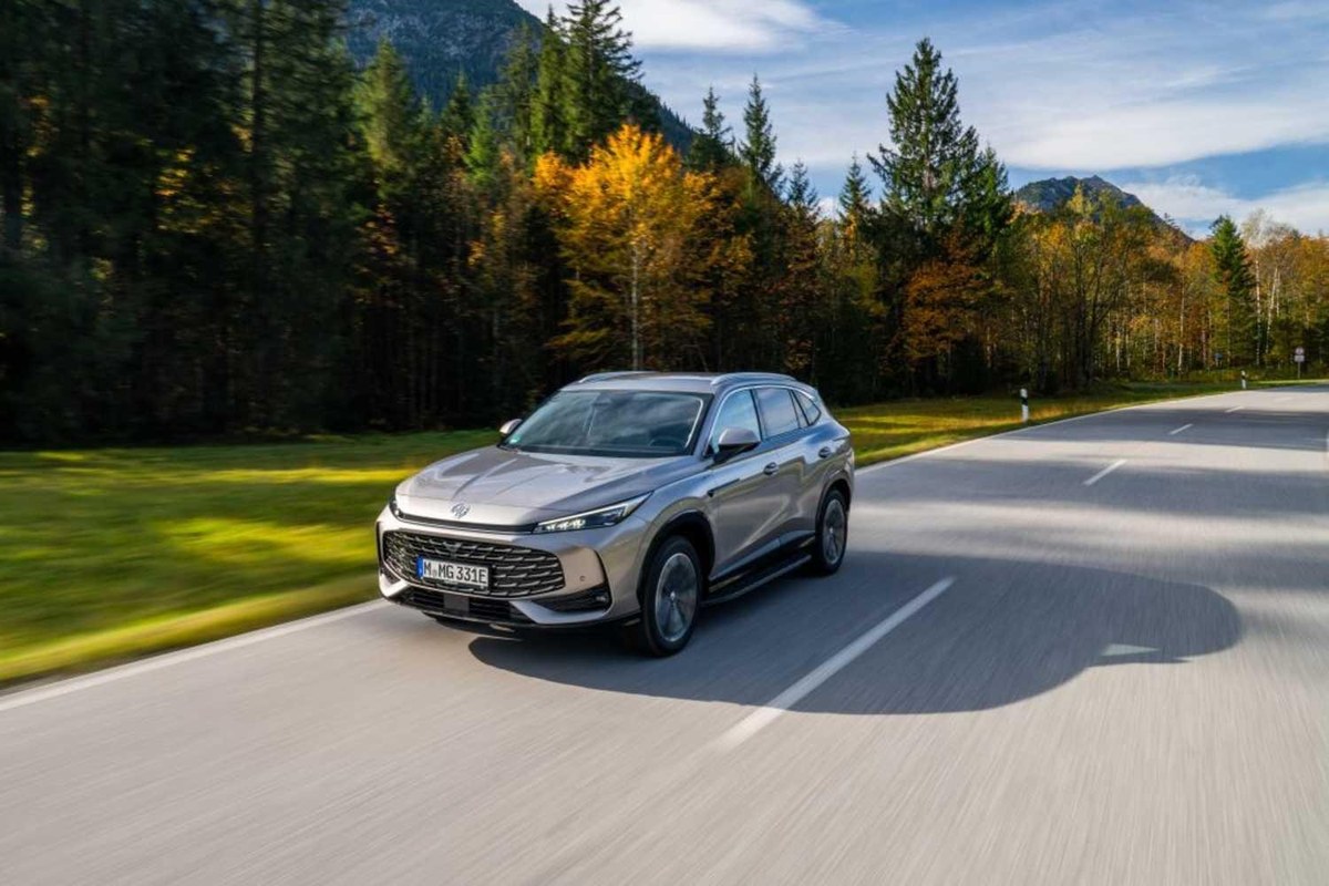 Xe PHEV của MG kết hợp chạy điện và động cơ đốt trong